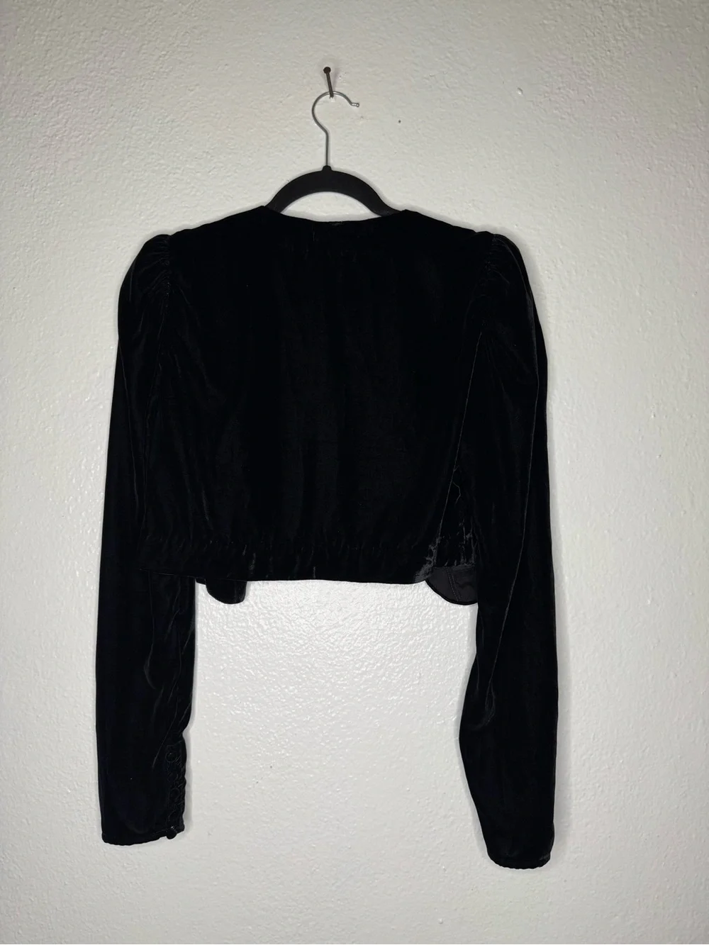 Free People Black Velvet Cropped Bolero Jacket Blazer Structured Shoulders Sz S